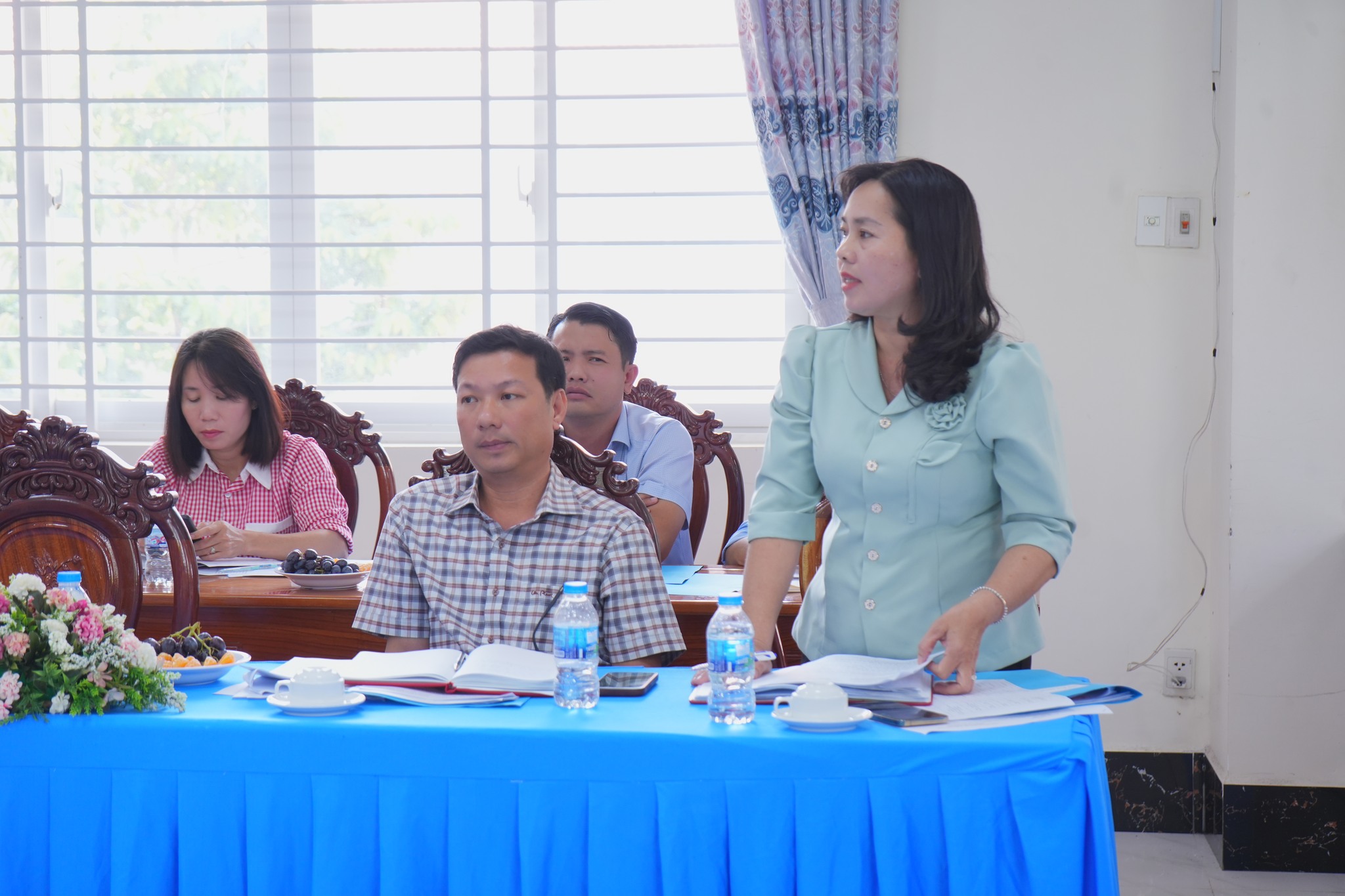 Đại diện lãnh đạo phòng chuyên môn phát biểu ý kiến tại Hội nghị