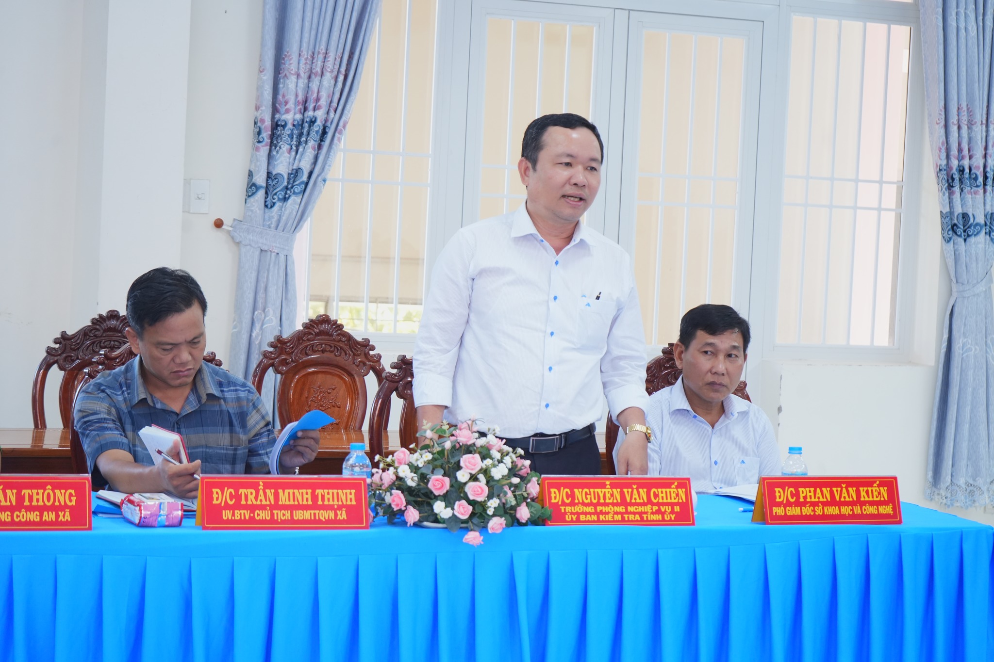 Đại diện Đoàn công tác của tỉnh phát biểu ý kiến tại Hội nghị