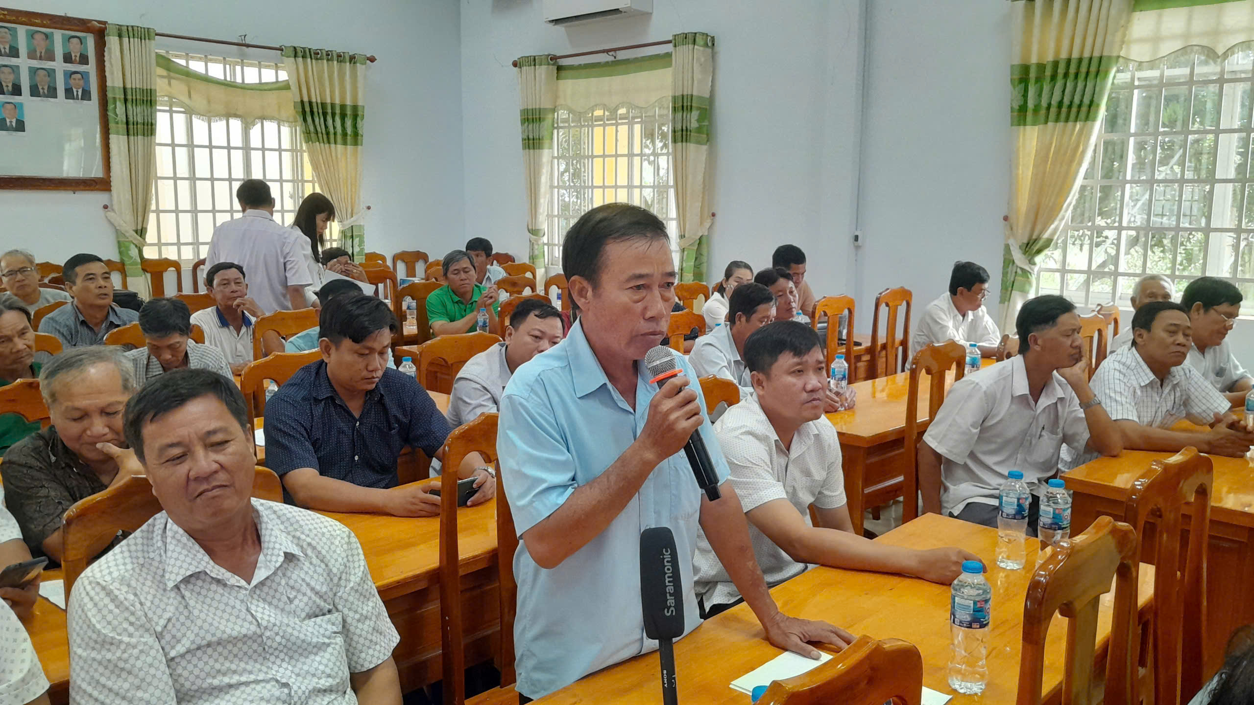 Thường trực UBND huyện Phú Tân đối thoại với nông dân “Đề án 01 triệu hecta chuyên canh tác lúa chất lượng cao”