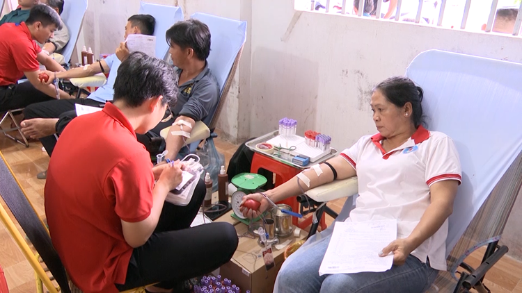 Lan tỏa những tấm lòng hiến máu tình nguyện