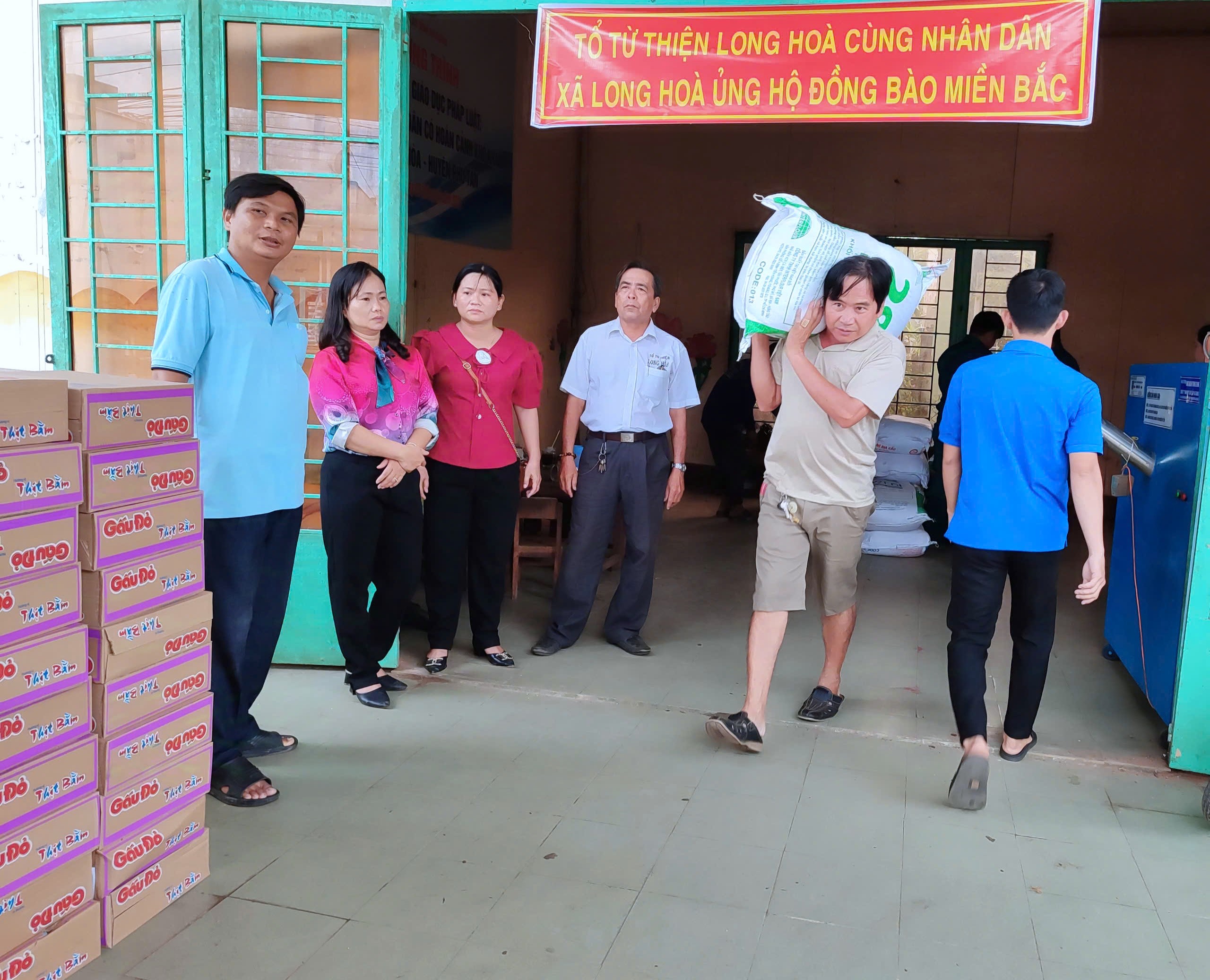 Nghĩa tình của Người dân huyện cù lao đối với đồng bào miền Bắc vùng bị ảnh hưởng bão lũ 
