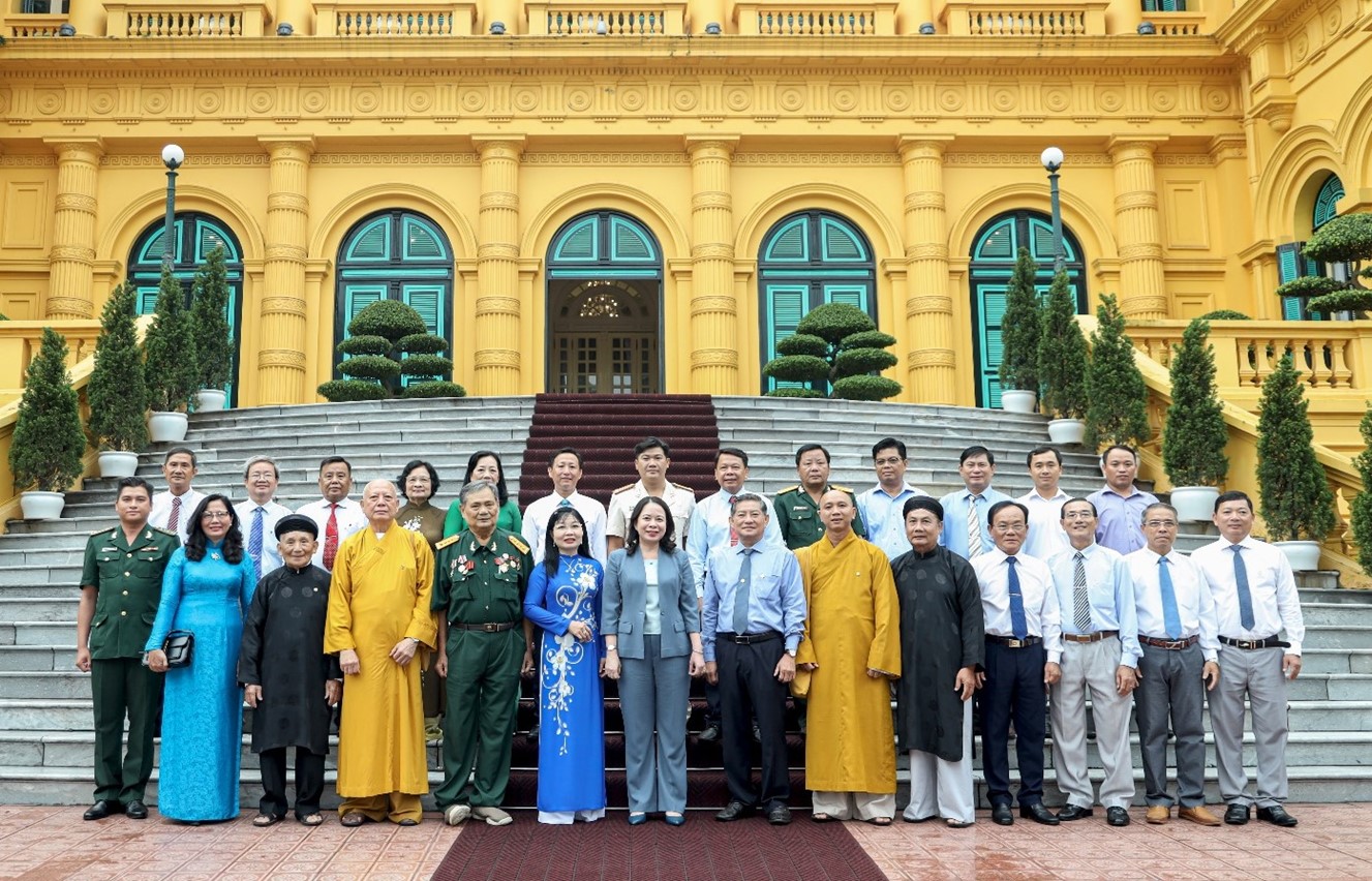 Phó Chủ tịch nước Võ Thị Ánh Xuân gặp mặt, biểu dương Đoàn đại biểu gương điển hình tỉnh An Giang