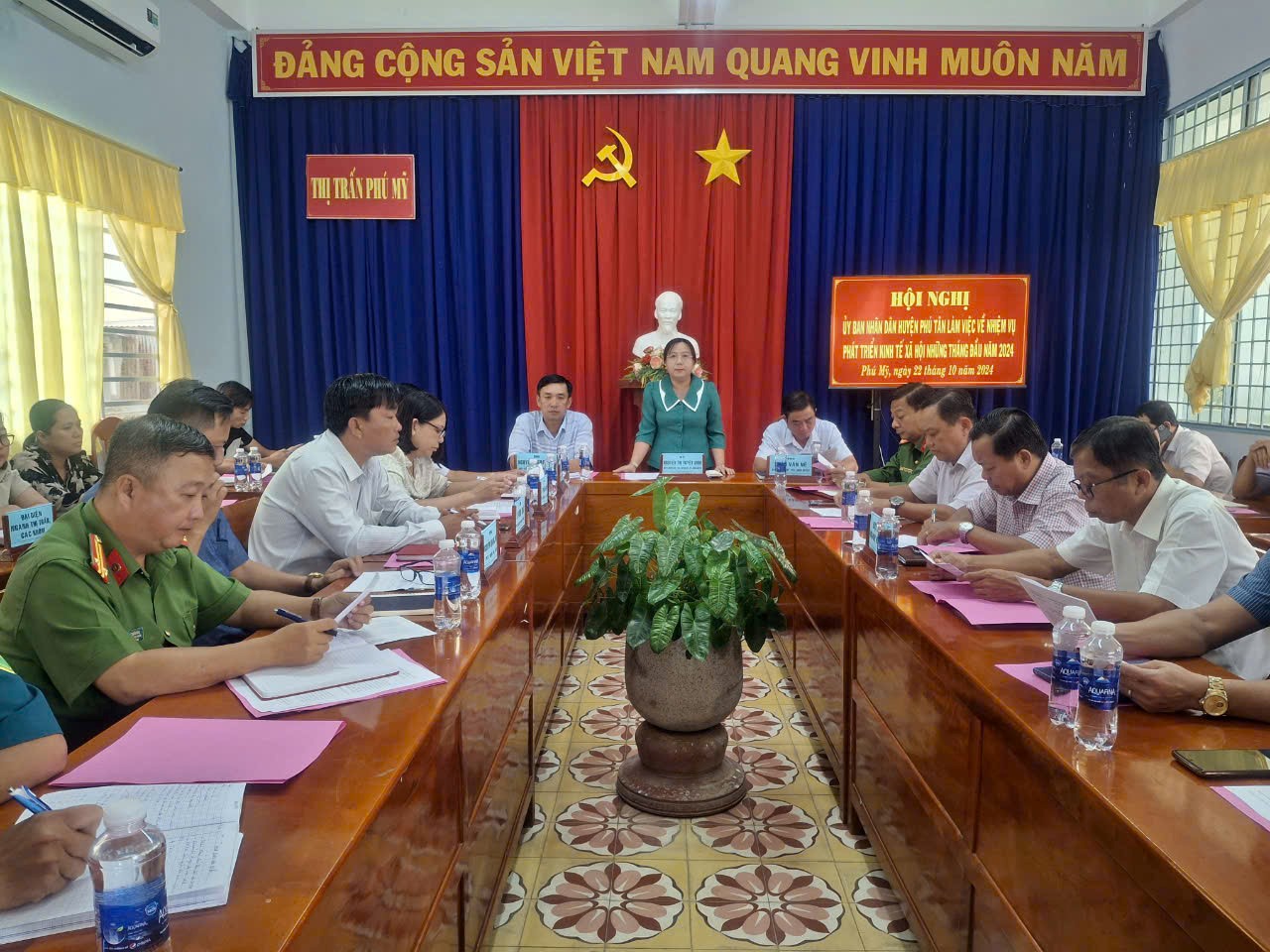 UBND huyện Phú Tân làm việc với thị trấn Phú Mỹ về nhiệm vụ phát triển kinh tế xã hội những tháng đầu năm 2024