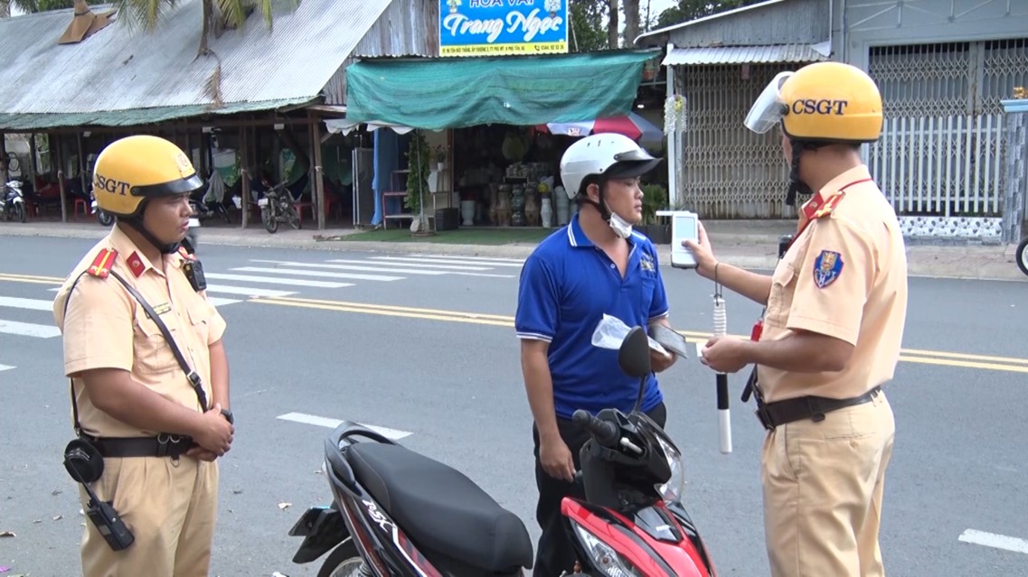 Xử phạt 169 trường hợp vi phạm trật tự an toàn giao thông